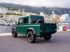 Image 7/50 of Land Rover Defender 110 (2004)