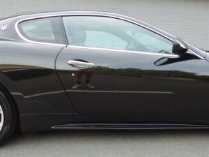 Afbeelding 29/100 van Maserati GranTurismo S (2010)