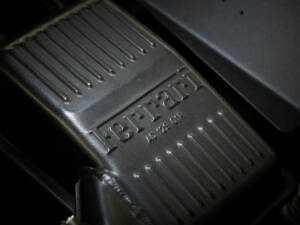 Image 88/99 of Ferrari F 355 Berlinetta (1997)
