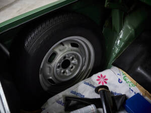Bild 42/98 von Volvo 244 DL (1975)
