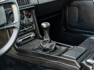 Image 27/58 of Porsche 924 Turbo (1982)