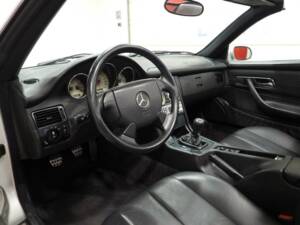 Image 6/15 de Mercedes-Benz SLK 200 Kompressor (2000)