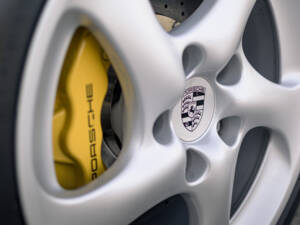 Image 15/36 of Porsche 911 GT2 (2003)