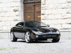 Immagine 1/42 di Jaguar XKR (2003)