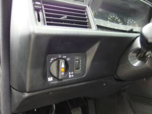 Immagine 43/98 di Mercedes-Benz 190 E 2.3-16 (1985)