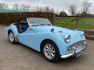 Image 33/37 of Triumph TR 3A (1958)