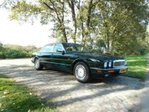 Imagen 73/76 de Jaguar XJ12 6.0 (1995)