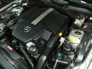 Immagine 27/30 di Mercedes-Benz SL 500 (2006)