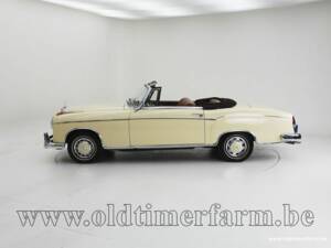 Image 8/15 de Mercedes-Benz 220 SE b (1961)