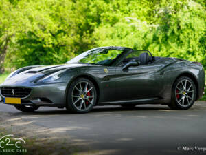 Image 1/85 de Ferrari California (2010)