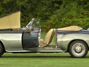 Image 44/50 of Bentley S 1 Continental DHC (1955)