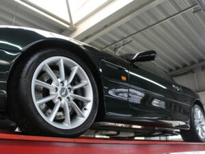 Imagen 10/50 de Aston Martin DB 7 Vantage (2001)