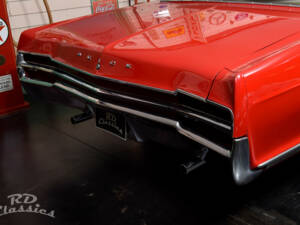 Image 12/41 of Buick Le Sabre Convertible (1966)