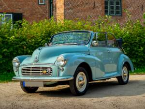 Image 6/24 of Morris Minor 1000 (1961)