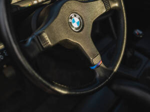 Image 12/50 of BMW M3 (1987)