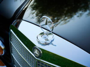 Image 8/22 de Mercedes-Benz 300 SEL 4.5 (1972)