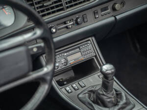Image 35/42 de Porsche 944 S2 (1991)