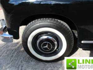 Bild 9/10 von Mercedes-Benz 180 b (1958)