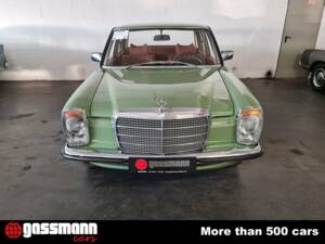 Image 3/15 de Mercedes-Benz 240 D (1974)