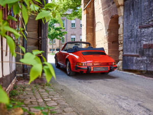 Image 11/44 of Porsche 911 SC 3.0 (1983)