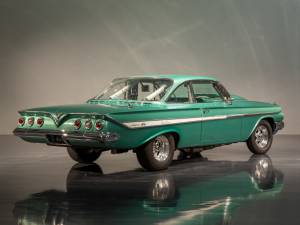 Image 7/10 de Chevrolet Impala Sport Coupe (1961)