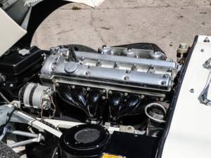 Imagen 7/33 de Jaguar E-Type (2+2) (1968)