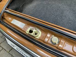 Immagine 20/47 di Porsche 911 2.4 S &quot;Ölklappe&quot; (1972)