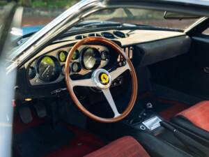 Image 13/20 de Ferrari 365 GTB&#x2F;4 Daytona (1970)