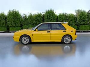 Image 3/13 of Lancia Delta HF Integrale Evoluzione I (1992)