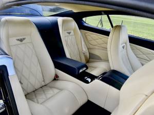 Image 22/44 de Bentley Continental GT (2010)