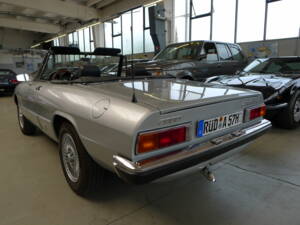 Bild 27/32 von Alfa Romeo 2000 Spider Veloce (1981)
