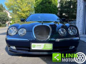 Image 3/10 de Jaguar S-Type 3.0 V6 (2000)