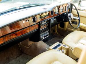 Immagine 4/24 di Rolls-Royce Silver Spur (1981)