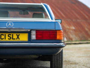 Image 16/39 of Mercedes-Benz 420 SL (1986)