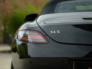 Image 40/50 de Mercedes-Benz SLS AMG Roadster (2011)