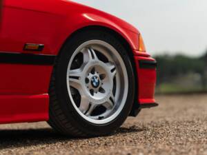 Image 14/37 of BMW M3 (1994)