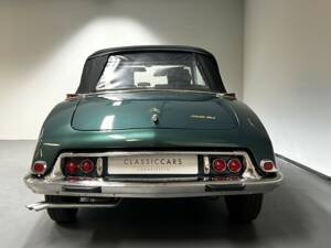 Image 8/23 of Citroën DS 21 (1969)