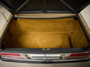 Image 81/99 of Mercedes-Benz 300 SL (1987)