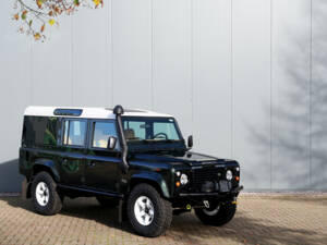 Immagine 10/34 di Land Rover Defender 110 (2000)