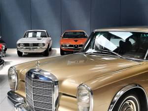 Image 35/42 of Mercedes-Benz 600 (1968)