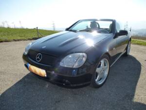 Image 2/53 of Mercedes-Benz SLK 230 Kompressor (1999)