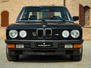 Immagine 3/50 di BMW M 535i (1985)