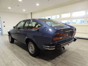 Immagine 3/15 di Alfa Romeo Alfetta GTV 2000 (1977)