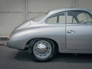 Image 5/46 de Porsche 356 B 1600 Super 90 (1962)