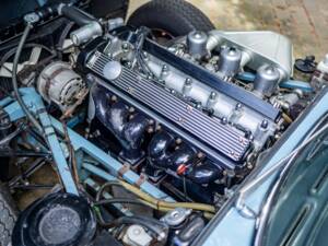 Bild 21/50 von Jaguar E-Type (2+2) (1969)