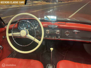 Image 32/50 of Mercedes-Benz 190 SL (1961)