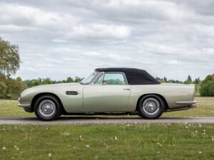 Bild 3/50 von Aston Martin DB 6 Volante (1969)