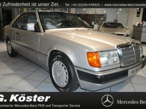 Image 11/15 of Mercedes-Benz 320 CE (1993)