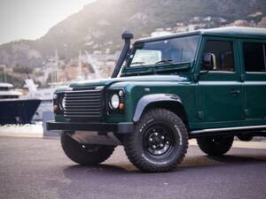 Image 46/50 of Land Rover Defender 110 (2004)