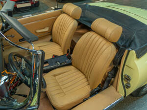 Imagen 20/28 de Jaguar E-Type V12 (1974)